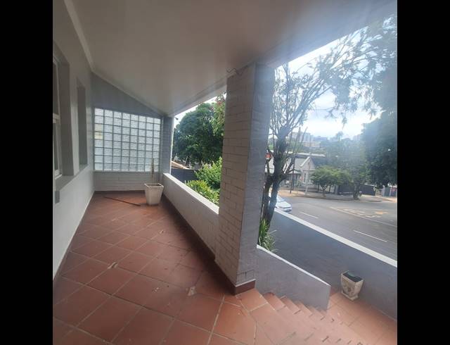 2 BEDROOM HOUSE TO LET IN ESSENWOOD